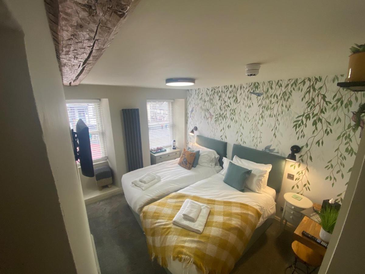 The Hive At Poppi-Red Bed & Breakfast Hawkshead Dış mekan fotoğraf